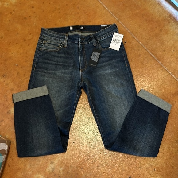 NWT Kut From the Kloth Jean. Size 0. Waist flat 14.5”. Rise 9”. - Picture 2 of 5